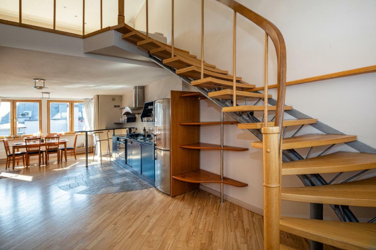 Old Riga Aldaru Street 2 Level Apartment With Terrace Buitenkant foto