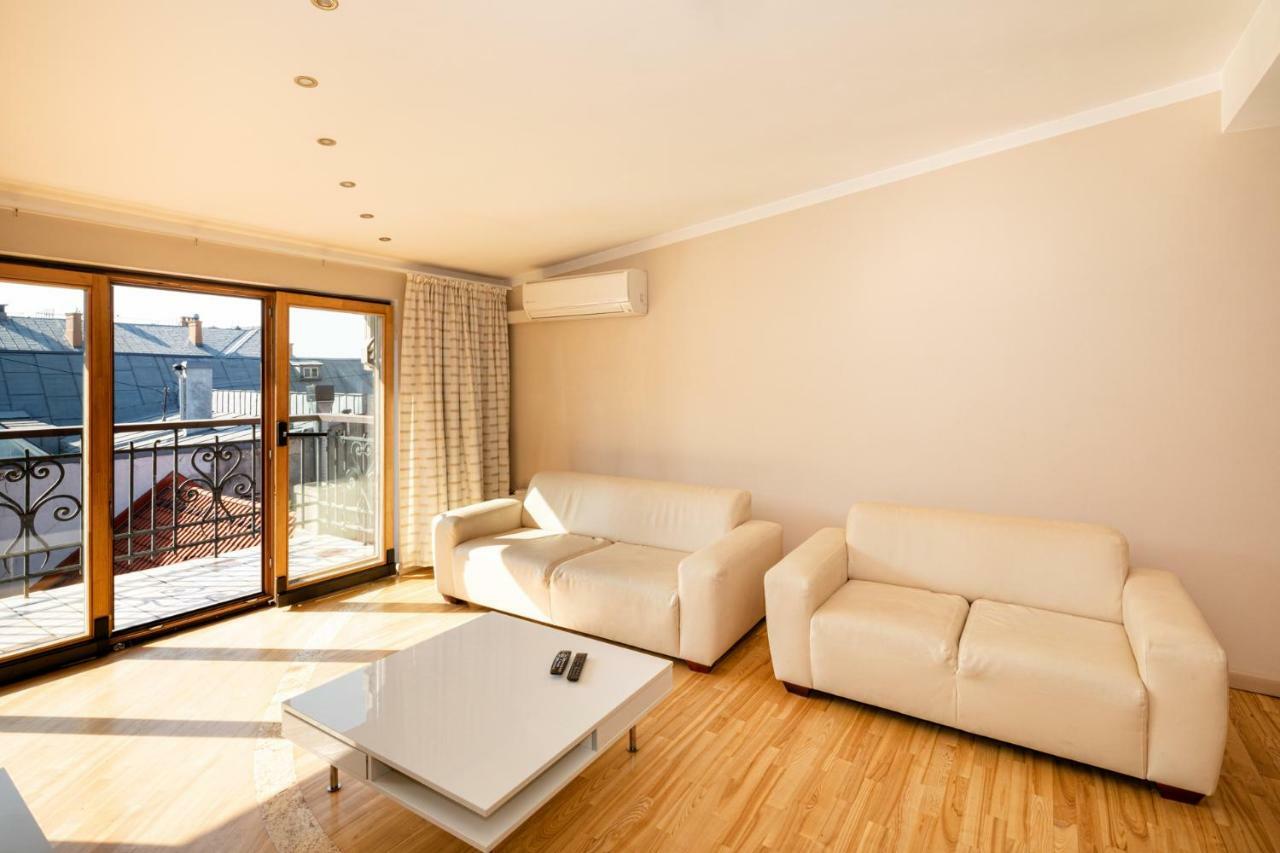 Old Riga Aldaru Street 2 Level Apartment With Terrace Buitenkant foto