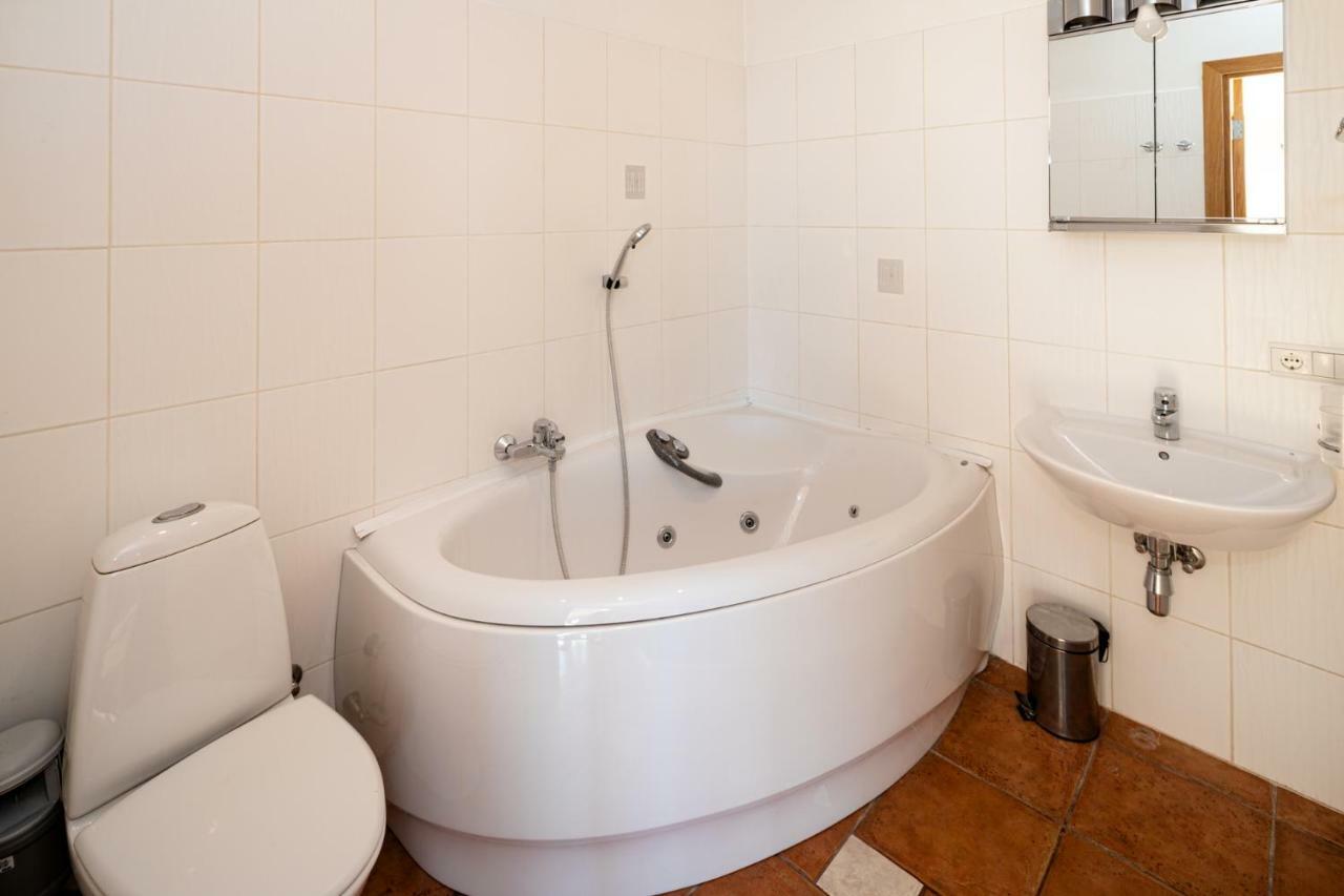 Old Riga Aldaru Street 2 Level Apartment With Terrace Buitenkant foto