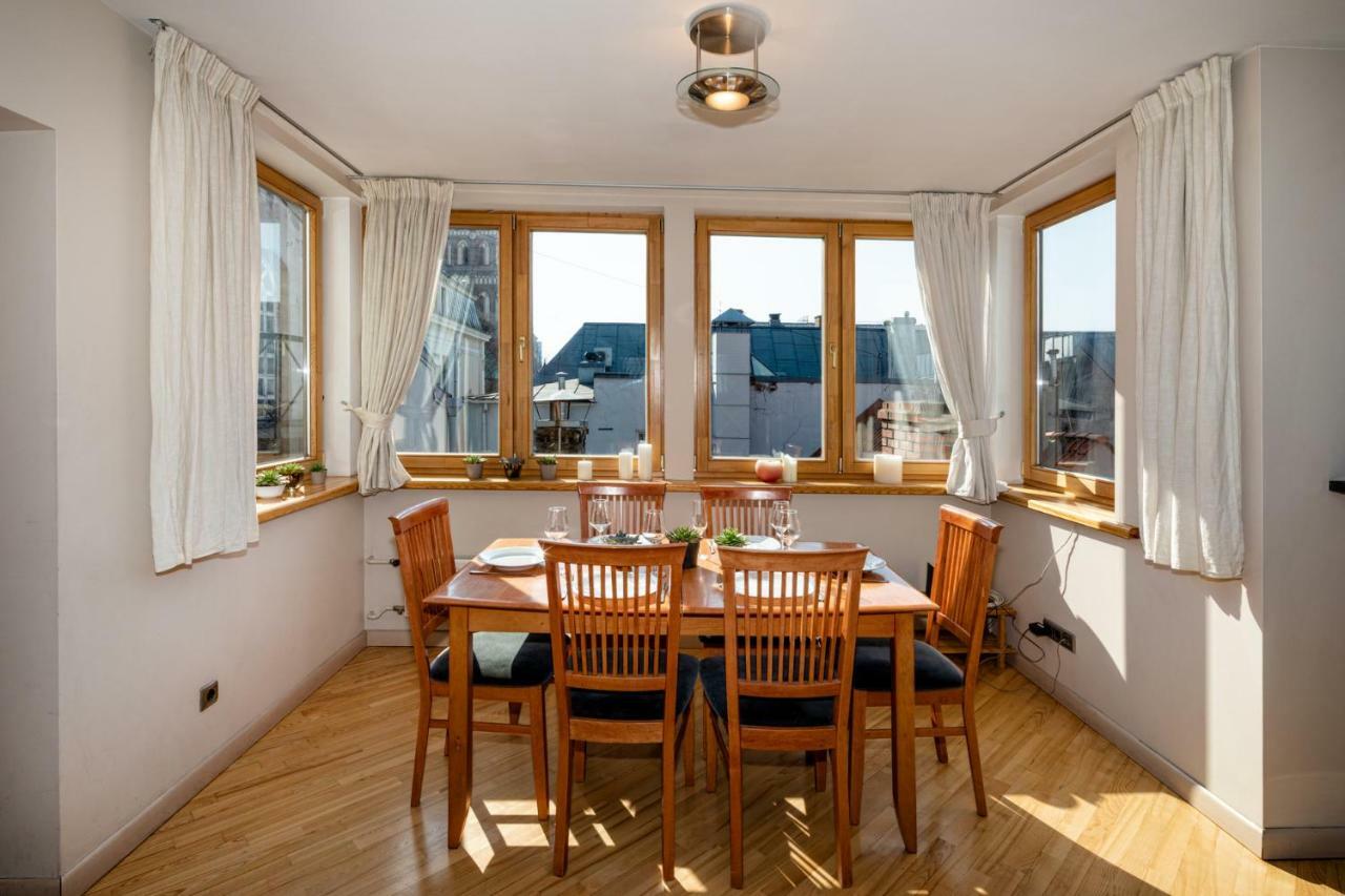 Old Riga Aldaru Street 2 Level Apartment With Terrace Buitenkant foto